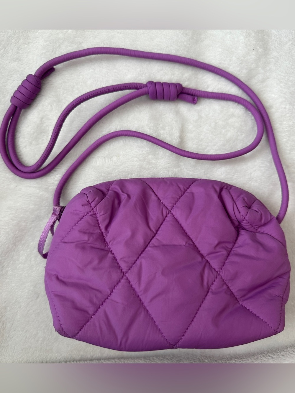 Vera Bradley  Camera Bag Crossbody IRIS ORCHARD Pattern